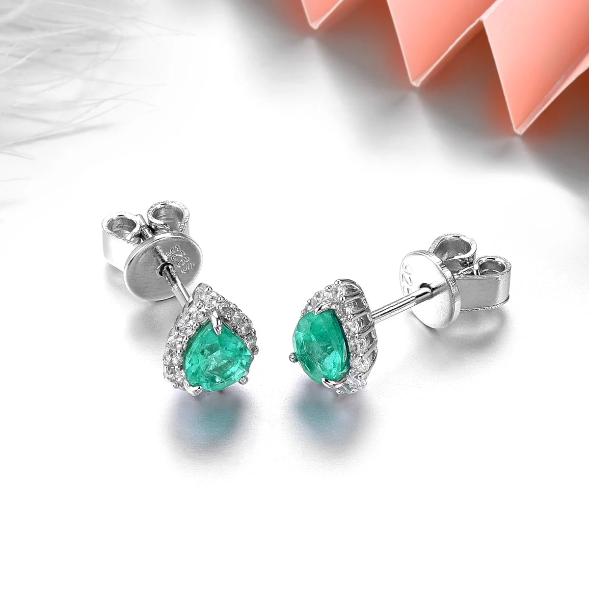 Natural Precious Emerald Stud Earring Sterling Silver 0.6 Carats Geniune Gemstone